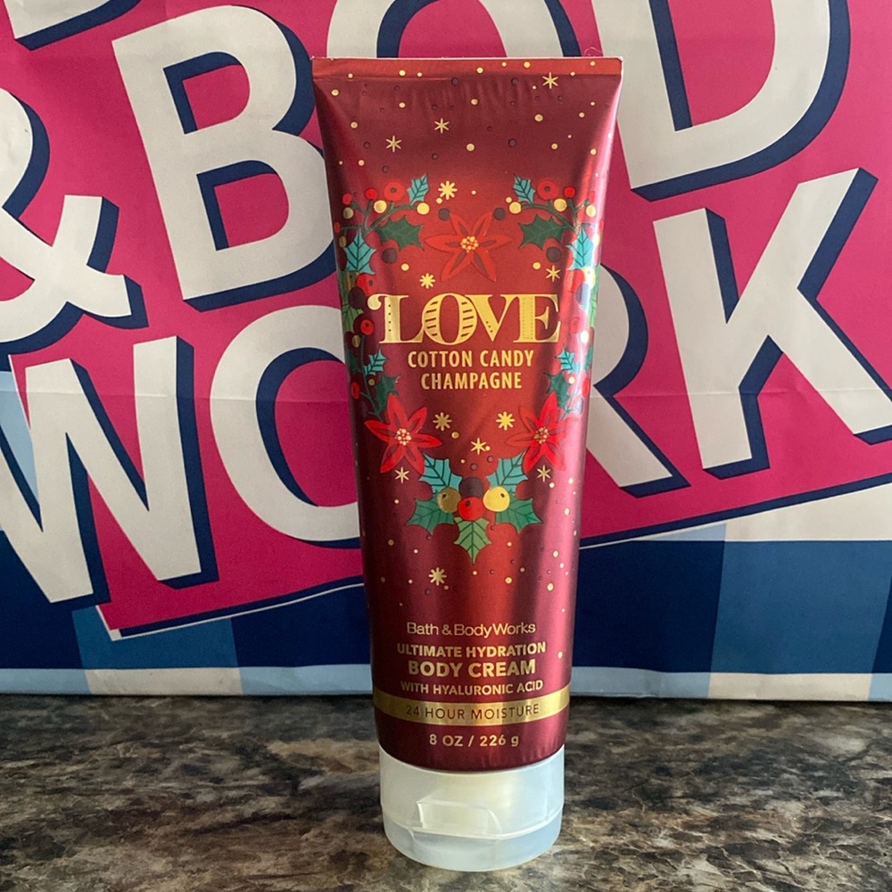 Bath & Body Works Love Cotton Candy champagne
